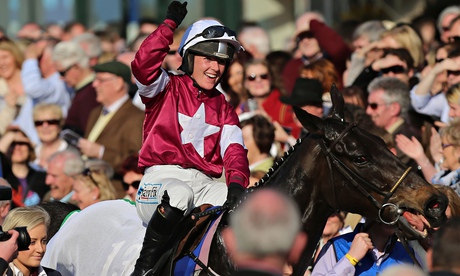 Irish-Grand-National-Thunder-And-Roses