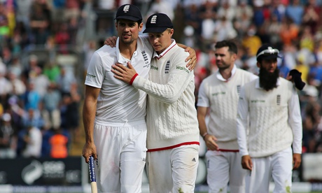Joe Root, who is next in line for the England captaincy, believes Alastair Cook should remain as tea