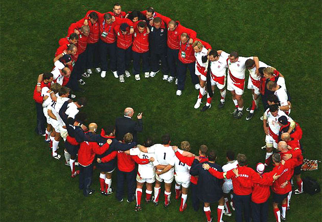Brian Ashton leads a post-match pep talk