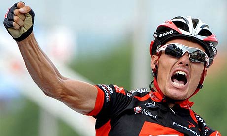 Luis Leon Sanchez wint in Saint Girons