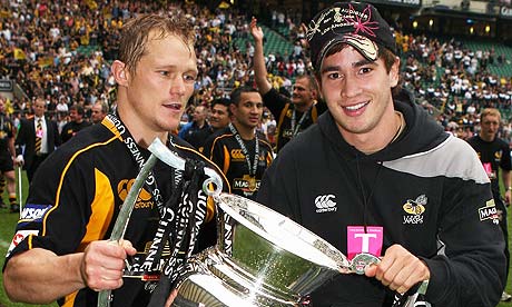 A more amicable moment between Josh Lewsey and Danny Cipriani after Wasps won the Premiership in May