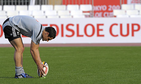 New Zealand's Daniel Carter sets the ball during training in Tokyo ahead of