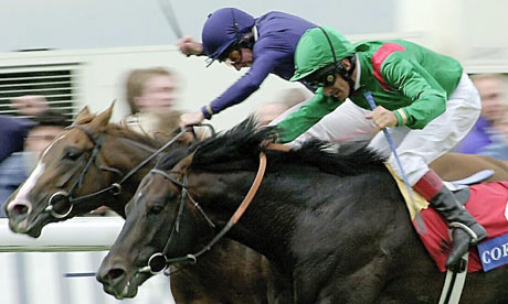 RACING Sandown/Giant's 3