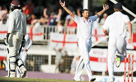 England's cricketer Steve Harmison celebrates