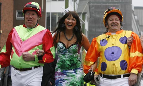 Horse Racing - The 2009 John Smith's Grand National Meeting - Day Two - Aintree Racecourse