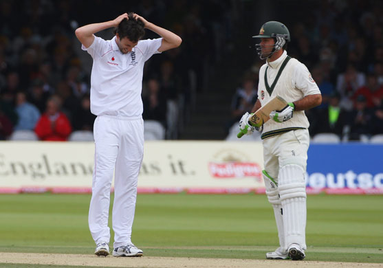 Ashes second Test: Graham Onions holds his head after Ricky Ponting hits a boundary