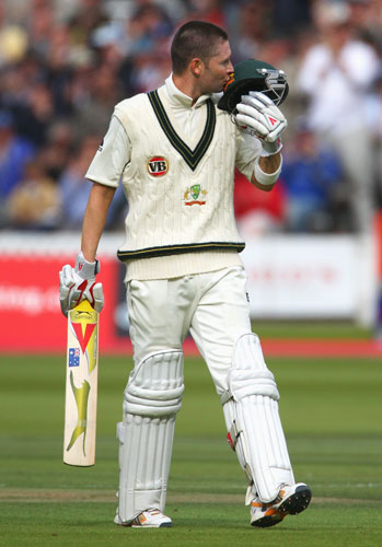 Ashes second Test: Michael Clarke kisses his helmet after bringing up his century