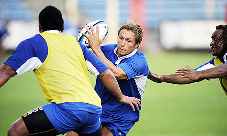 Jonny Wilkinson in  straining