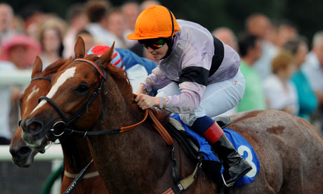 Horse Racing - Ladies Night - Nottingham Racecourse