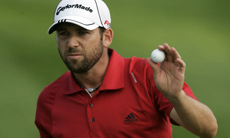 Sergio Garcia on Sergio Garc  A Acknowledges Sinking A Putt On The Seventh During The