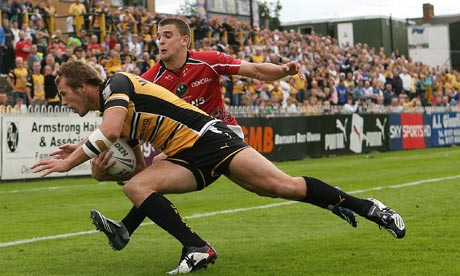 http://static.guim.co.uk/sys-images/Sport/Pix/pictures/2009/9/13/1252863859373/castleford-001.jpg