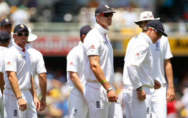 Ashes 2010: The England team take drinks
