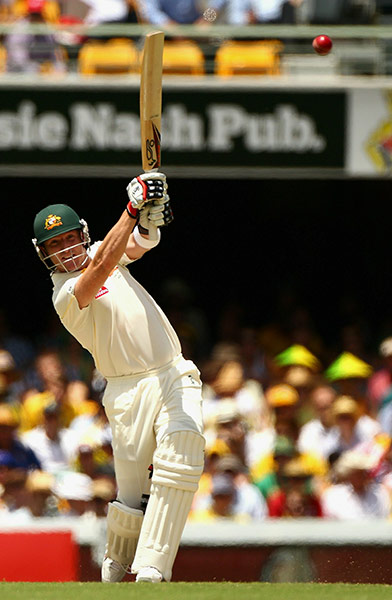 Ashes 2010: Brad Haddin hits a four