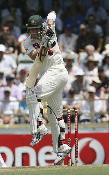 Ashes 2010: Brad Haddin bats