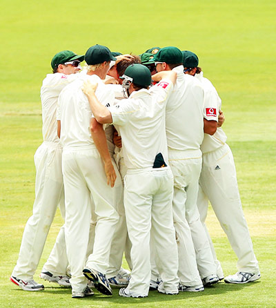 Ashes 2010: Australia clinch victory at the Waca