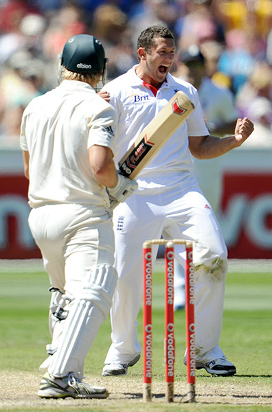 Ashes 2010: Tim Bresnan celebrates the wicket of Shane Watson