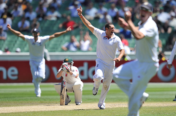 Ashes 2010: Tim Bresnan takes the last wicket