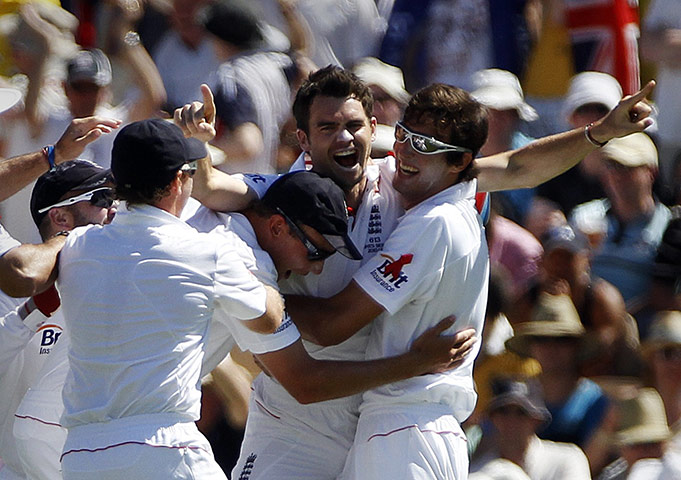 Ashes 2010: Jimmy Anderson celebrates the wicket of Ricky Ponting