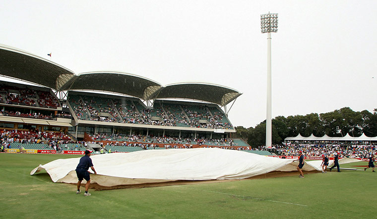 Ashes 2010: The covers come on Adelaide
