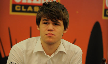 Magnus Carlsen, age 32, Norwegian chess grandmaster, dined peacefully in  his family's home today, surrounded by loved ones. Sources report it was  delicious. : r/AnarchyChess