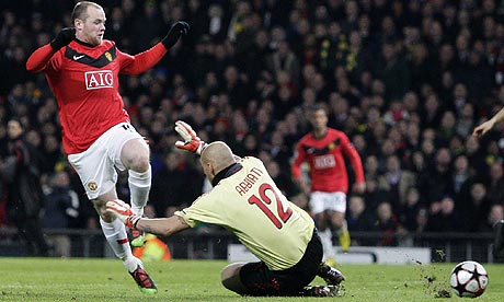 Wayne Rooney scores