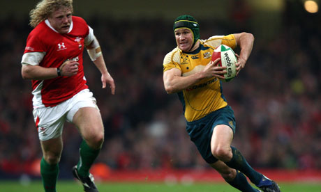 Australia's Matt Giteau will move to a club in the northern hemisphere after the World Cup.