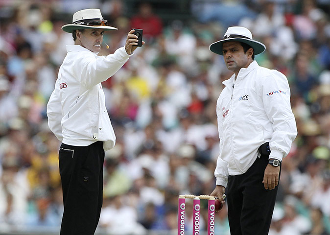 Ashes 2010: Billy Bowden, Alam Dar