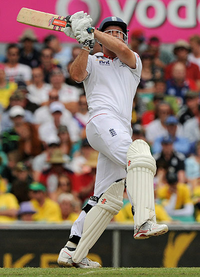 Ashes 2010: Andrew Strauss pulls for six
