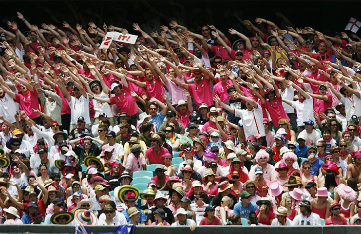 Ashes 2010-11: The Barmy Army