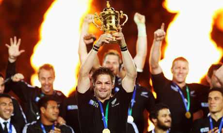 Richie McCaw lifts the Webb Ellis Cup for New Zealand