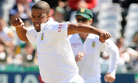 Vernon Philander celebrates the fall of Ricky Ponting during Australia's collapse in South Africa