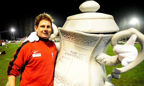 Stourbridge manager Gary Hackett and a foam FA Cup mascot
