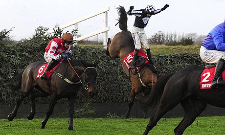 Horse Racing - Betfred Becher Chase Day - Aintree Racecourse