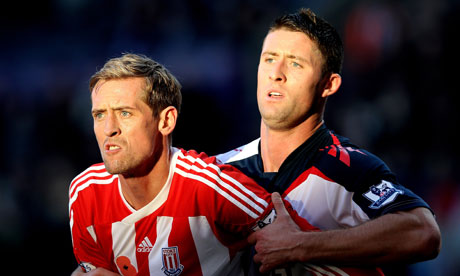 Gary Cahill is a likely Chelsea target