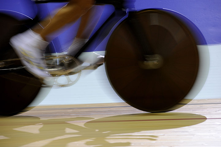 Cycling: Pedalling fast in the mens omnium flying lap
