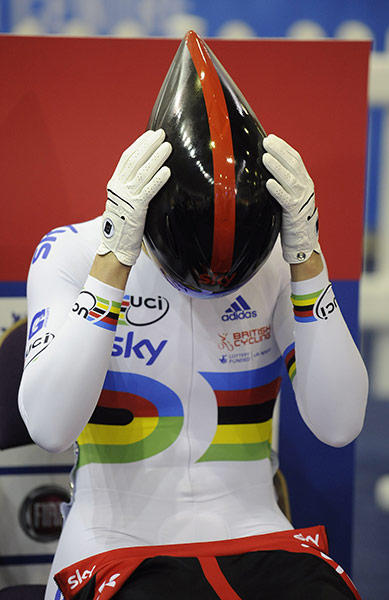 Cycling: Victoria Pendleton adjusts her helmet before the womens sprint