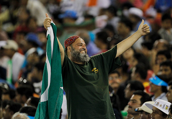 India v Pakistan: Pakistan fan