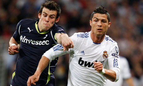 Ronaldo Kissing on Cristiano Ronaldo And Gareth Bale Sum Up Gap Between Real And Spurs