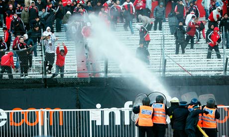 fotos de river plate 2011. river plate supporters