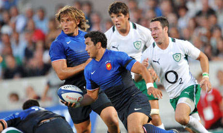 Maxime Mermoz attacks for France against Ireland