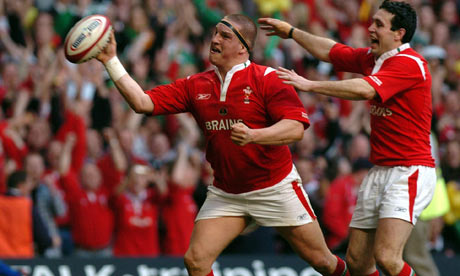 Gethin Jenkins will see a specialist about his calf 
