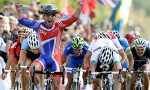 Mark Cavendish celebrates