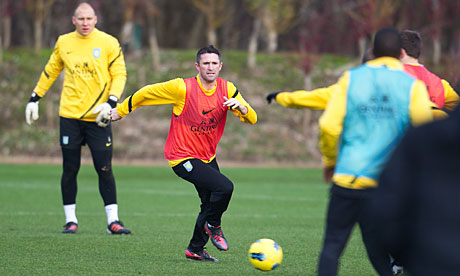Robbie Keane trains with Aston Villa