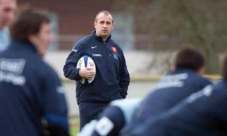 Philippe Saint-André watches France train