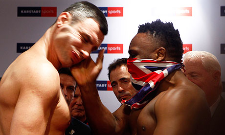 Dereck-Chisora-slaps-the--007.jpg