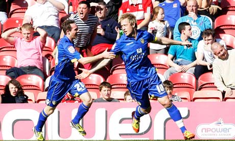 Luciano Becchio celebrates