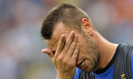 Antonio Cassano reacts against Siena
