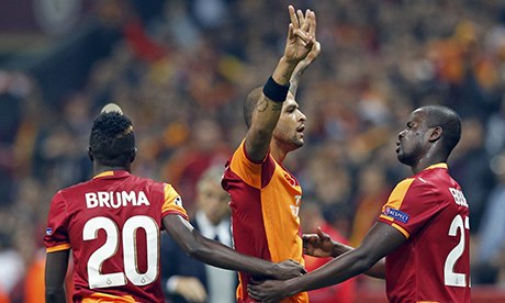 Felipe Melo of Galatasaray celebrates his goal 