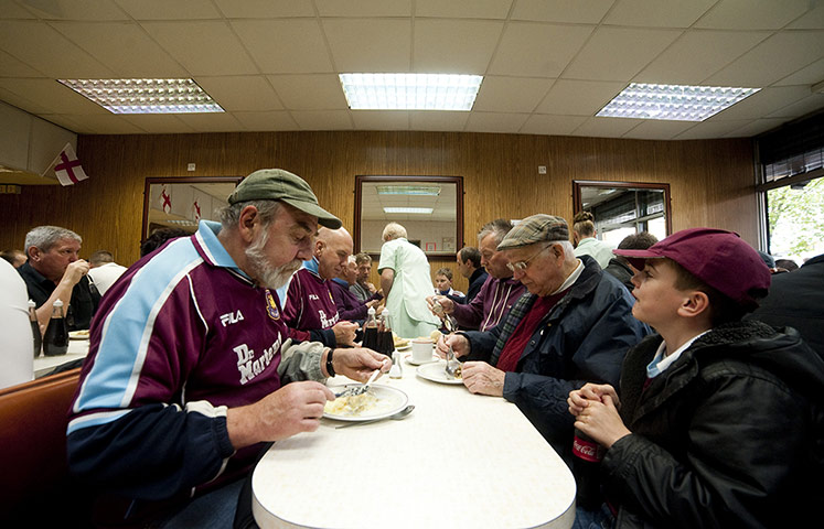 Premier League Clockwatch: West Ham United v Aston Villa - Barclays Premier League