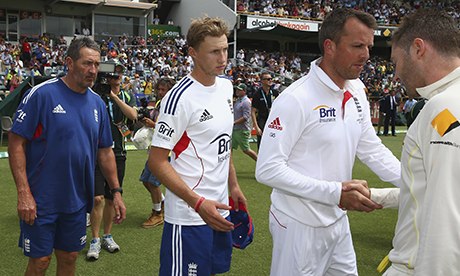 Graeme Swann, Joe Root and Graham Gooch